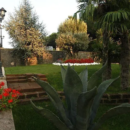 Hotel Vesevus Hotel 4*